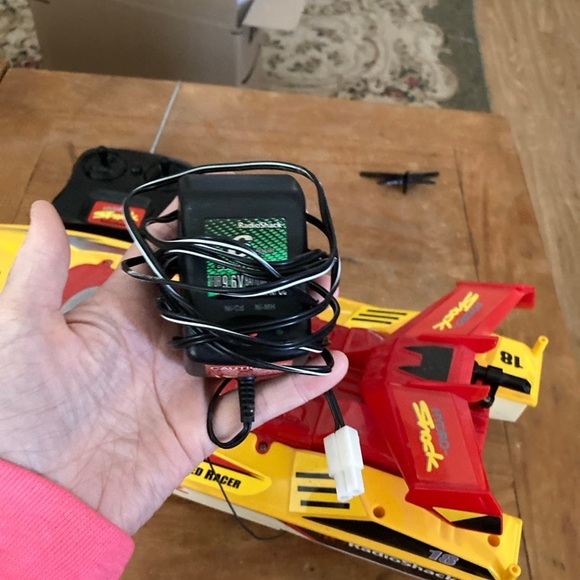 RadioShack Hydro Shock Turbo Racer - Red and Yellow Remote Control Boat - Picture 8 of 9